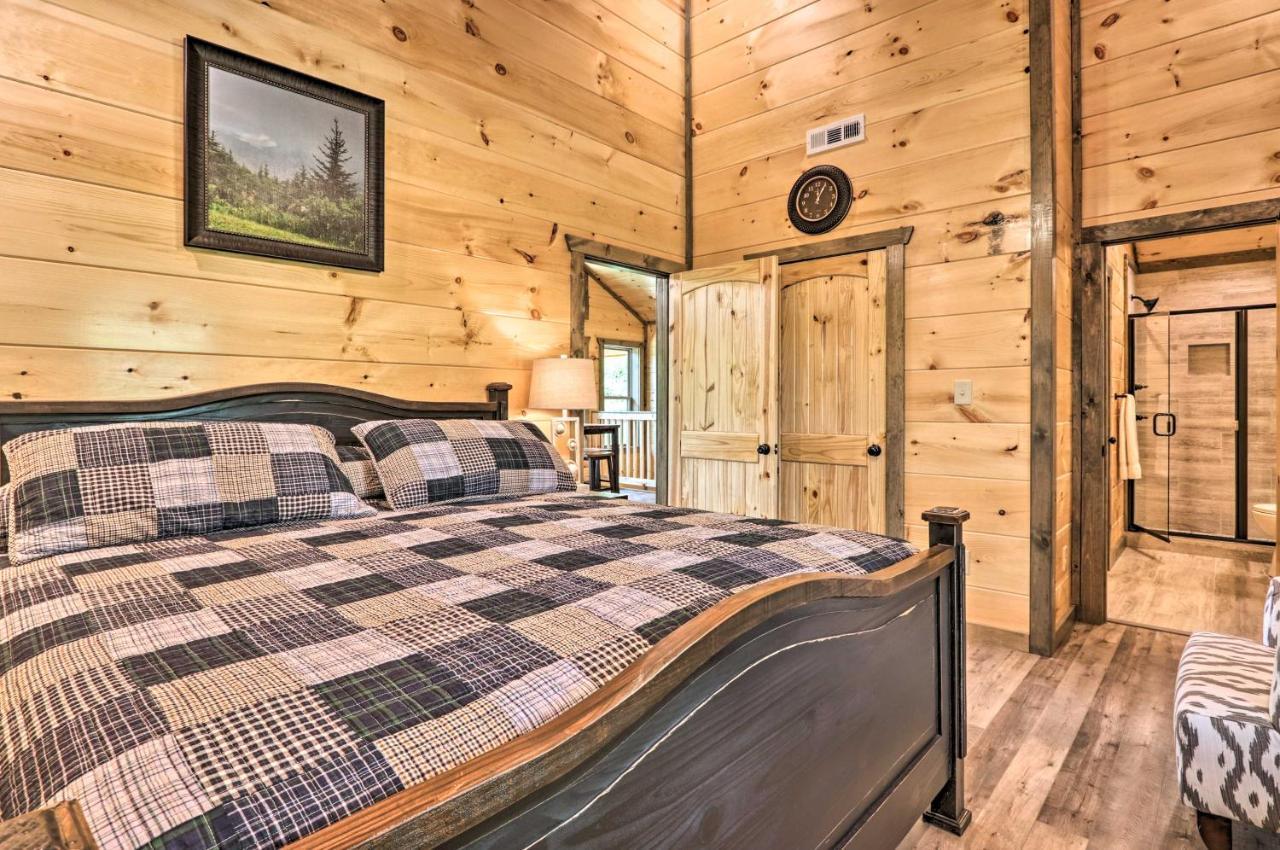 Modern Cabin With Hot Tub And Game Room In Gatlinburg! Ngoại thất bức ảnh
